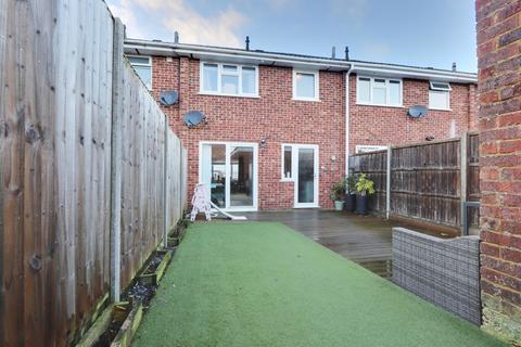 186 Britten Road, Basingstoke, RG22 4HR