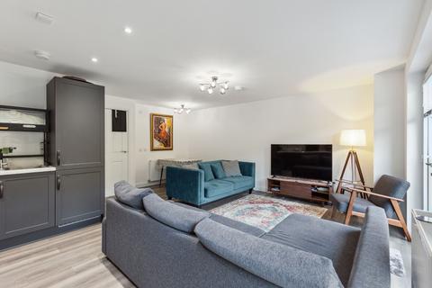 2 bedroom apartment for sale - Goldcrest Place, Flat 2, Cammo, Edinburgh, EH4 8GQ
