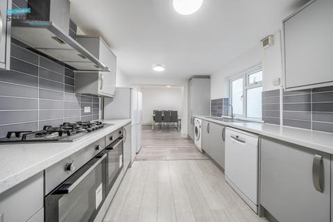 6 bedroom terraced house to rent, Temple Street, East Sussex BN1