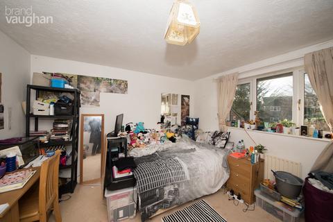 4 bedroom terraced house to rent, Thompson Road, Brighton BN1