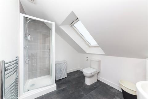 2 bedroom flat to rent, Carlyle Avenue, Brighton BN2