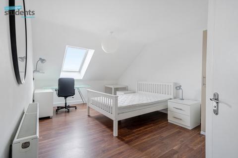2 bedroom flat to rent, Carlyle Avenue, Brighton BN2