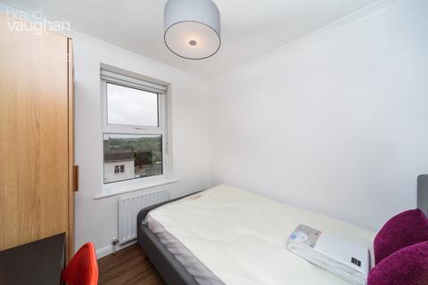 2 bedroom flat to rent, Bear Road, Brighton BN2