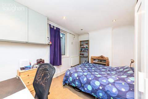 4 bedroom terraced house to rent, Park Crescent Road, Brighton BN2