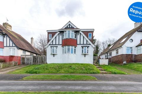 7 bedroom detached house to rent, Bevendean Crescent, East Sussex BN2