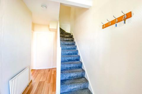 4 bedroom semi-detached house to rent, Bevendean Crescent, East Sussex BN2