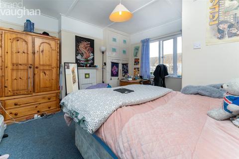 5 bedroom end of terrace house to rent, Crayford Road, Brighton BN2