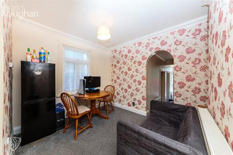 2 bedroom flat to rent, Bear Road, Brighton BN2