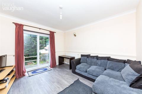 4 bedroom semi-detached house to rent, Staplefield Drive, Brighton BN2