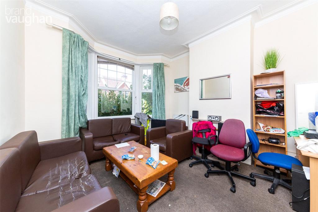 Brighton, Brighton BN2 5 bed terraced house to rent £3,142 pcm (£725 pw)