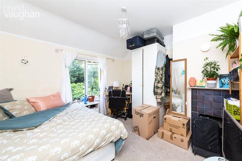 4 bedroom terraced house to rent, Coombe Road, Brighton BN2