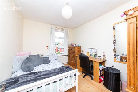 3 bedroom terraced house to rent, Buller Road, Brighton BN2