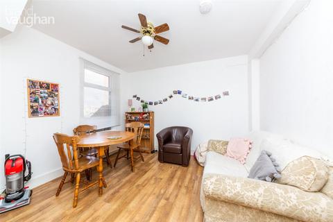 3 bedroom terraced house to rent, Buller Road, Brighton BN2