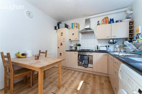 4 bedroom terraced house to rent, May Road, Brighton BN2