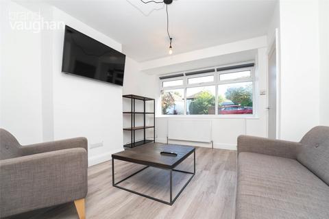 2 bedroom end of terrace house to rent, Coombe Road, Brighton BN2