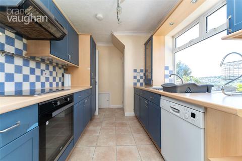 4 bedroom semi-detached house to rent, Nyetimber Hill, Brighton BN2