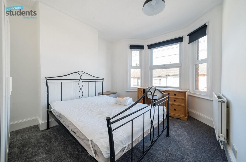 9640f18c-fbd9-473...