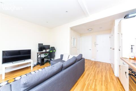 1 bedroom flat to rent, Lower Rock Gardens, East Sussex BN2