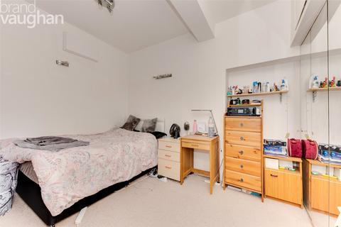 3 bedroom flat to rent, Adelaide Crescent, East Sussex BN3