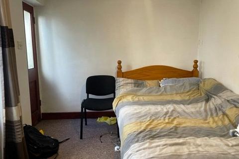 2 bedroom maisonette to rent, Brighton, East Sussex BN1