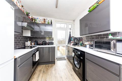 4 bedroom end of terrace house to rent, Ewhurst Road, Brighton BN2