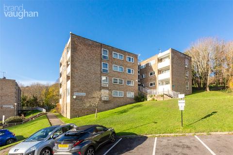 4 bedroom flat to rent, Highbrook Close, Brighton BN2