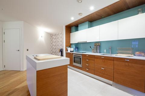 2 bedroom apartment for sale, High Road, London, E18