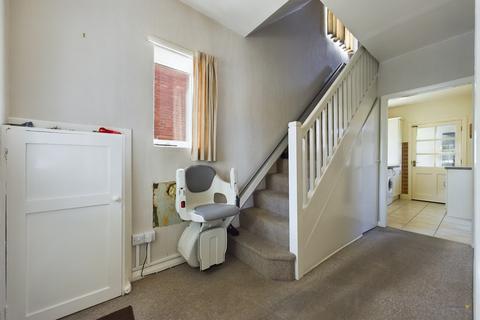 28 Redfern Road, Uttoxeter, ST14 7DJ
