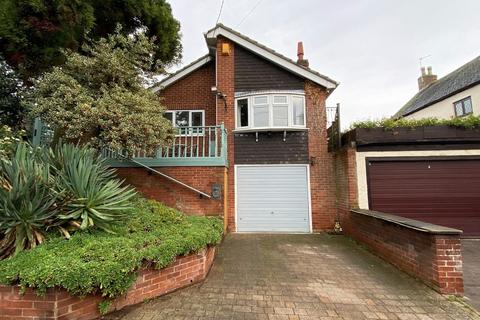 2 bedroom detached bungalow for sale - Church Street, Coton-in-the-Elms