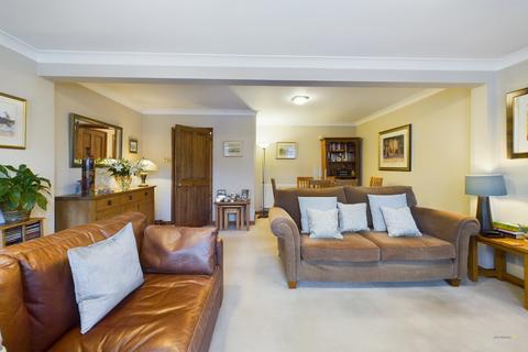 27 Efflinch Lane, Barton Under Needwood, Burton-on-trent, DE13 8ET