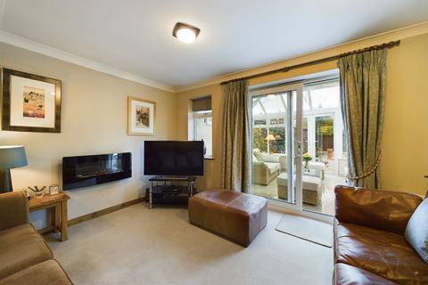 27 Efflinch Lane, Barton Under Needwood, Burton-on-trent, DE13 8ET