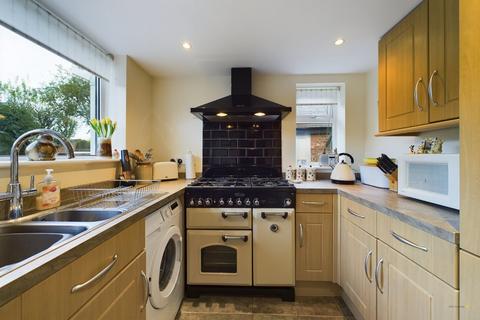 27 Efflinch Lane, Barton Under Needwood, Burton-on-trent, DE13 8ET