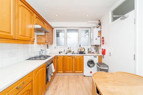 undefined, Milton Garden Estate, Stoke Newington, London