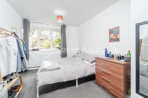 undefined, Milton Garden Estate, Stoke Newington, London