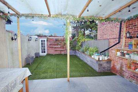 3 Bassett Way, Greenford, UB6 9DG