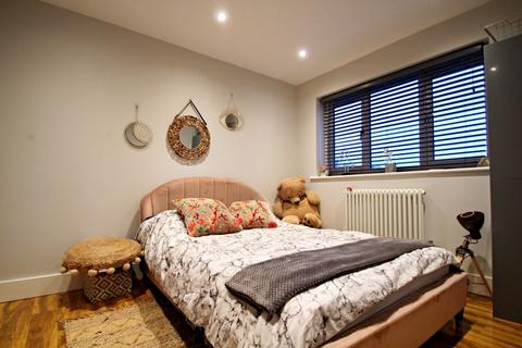3 Bassett Way, Greenford, UB6 9DG