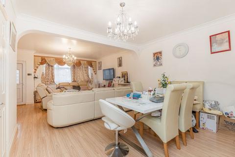 4 bedroom semi-detached house for sale, The Ride, Enfield