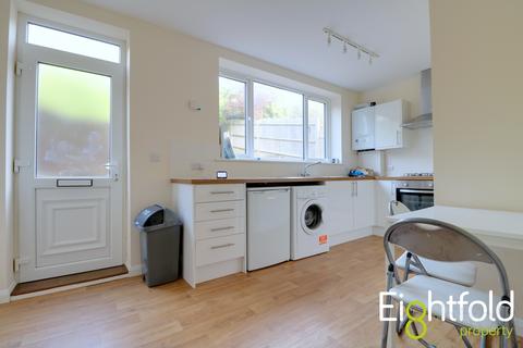 2 bedroom flat to rent, Crespin Way, Brighton