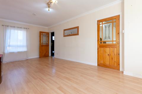 2 bedroom terraced house for sale - Gillahill Road, Mastrick, Aberdeen, AB16