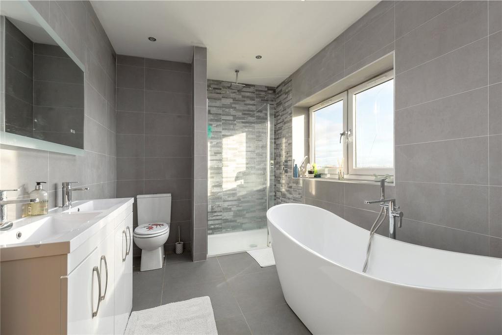 Master Ensuite