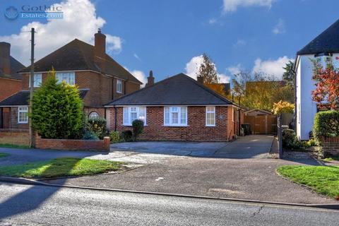 2 bedroom detached bungalow for sale, Stotfold Road, Arlesey, Beds, SG15 6XR