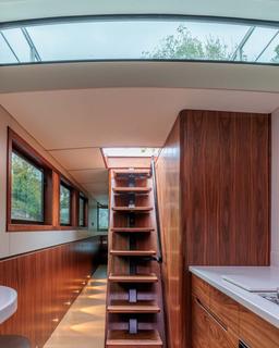 2 bedroom houseboat for sale - The Mothership