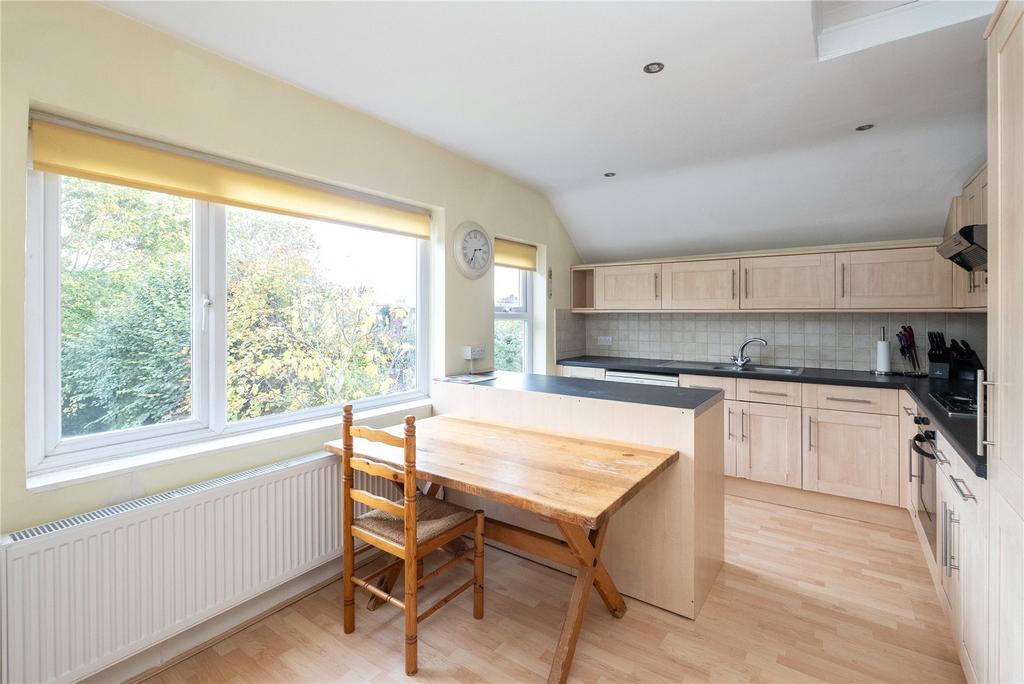 Kitchen/Dining