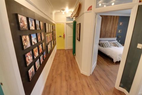 2 bedroom apartment for sale, Summerleaze Crescent, Bude, Cornwall, EX23