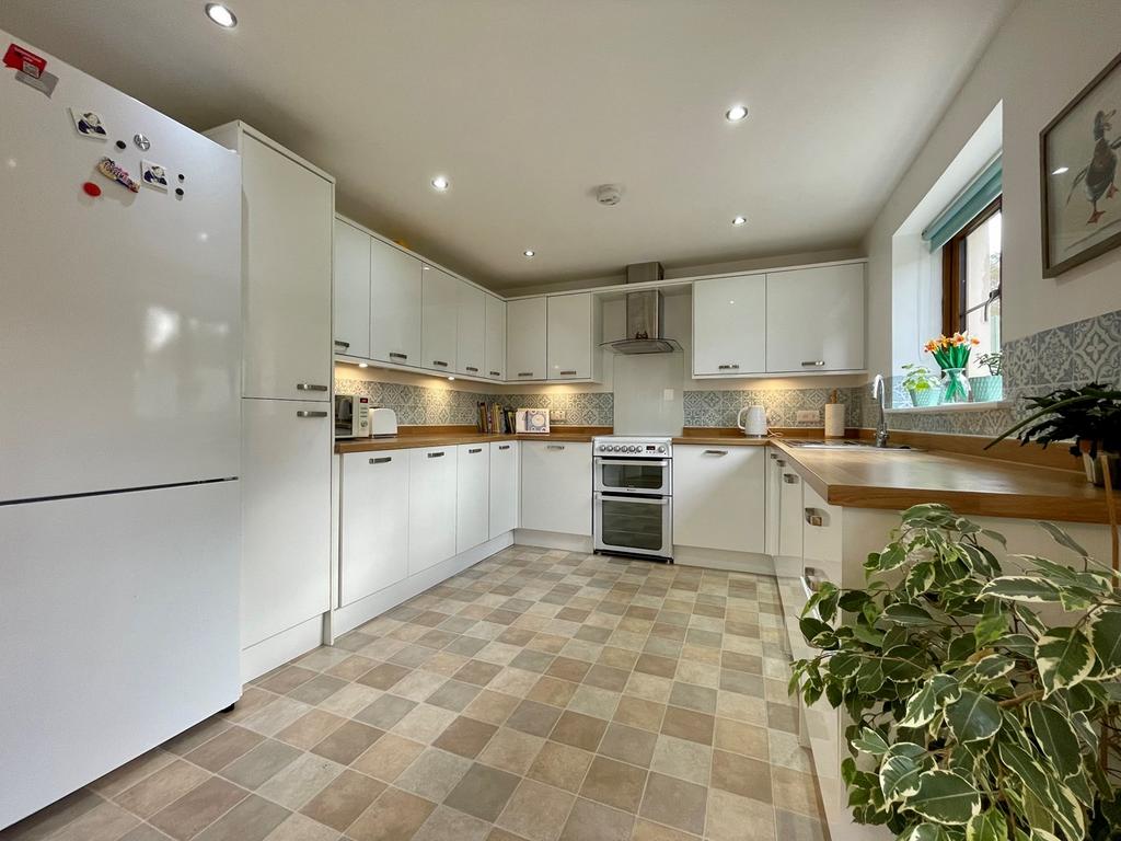 Ashford Park, Crundale, SA62 4 bed detached house for sale £345,000