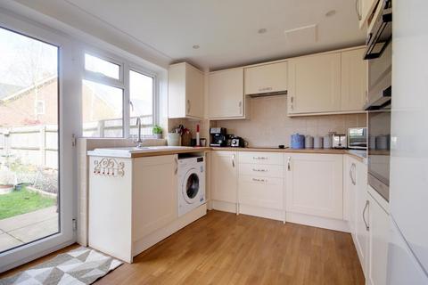 10 Greenways Road, Brockenhurst, SO42 7RN
