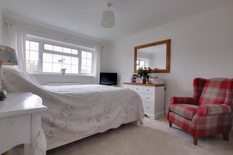 10 Greenways Road, Brockenhurst, SO42 7RN