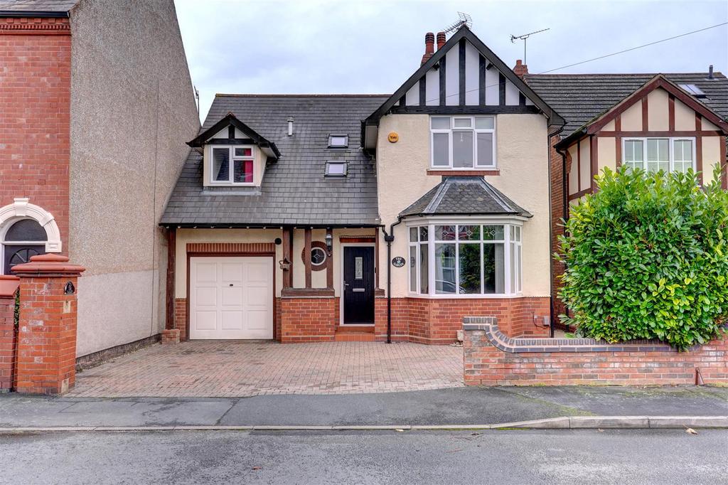 Grosvenor Avenue, Kidderminster 4 bed detached house for sale £400,000