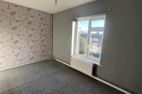 2 bedroom flat for sale, Adams Crescent, Newport