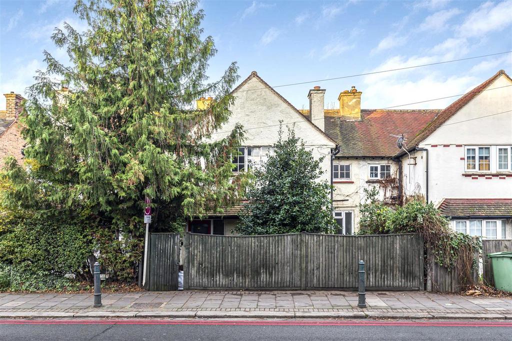 Clifford Avenue, East Sheen, SW14 3 bed house for sale £750,000